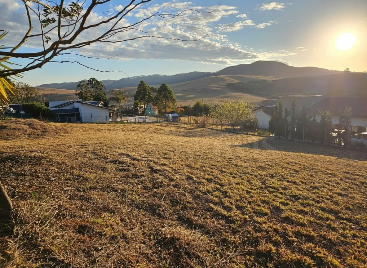 Imagem Terreno à venda em Residencial e Industrial Campo Alegre, Poços de Caldas