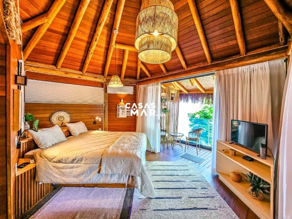Imagem Casa de Luxo à Beira Mar em Angra dos Reis: 6 Suítes, 7 Salas, 950m² - Piscina, Churrasqueira e Deck Privativo