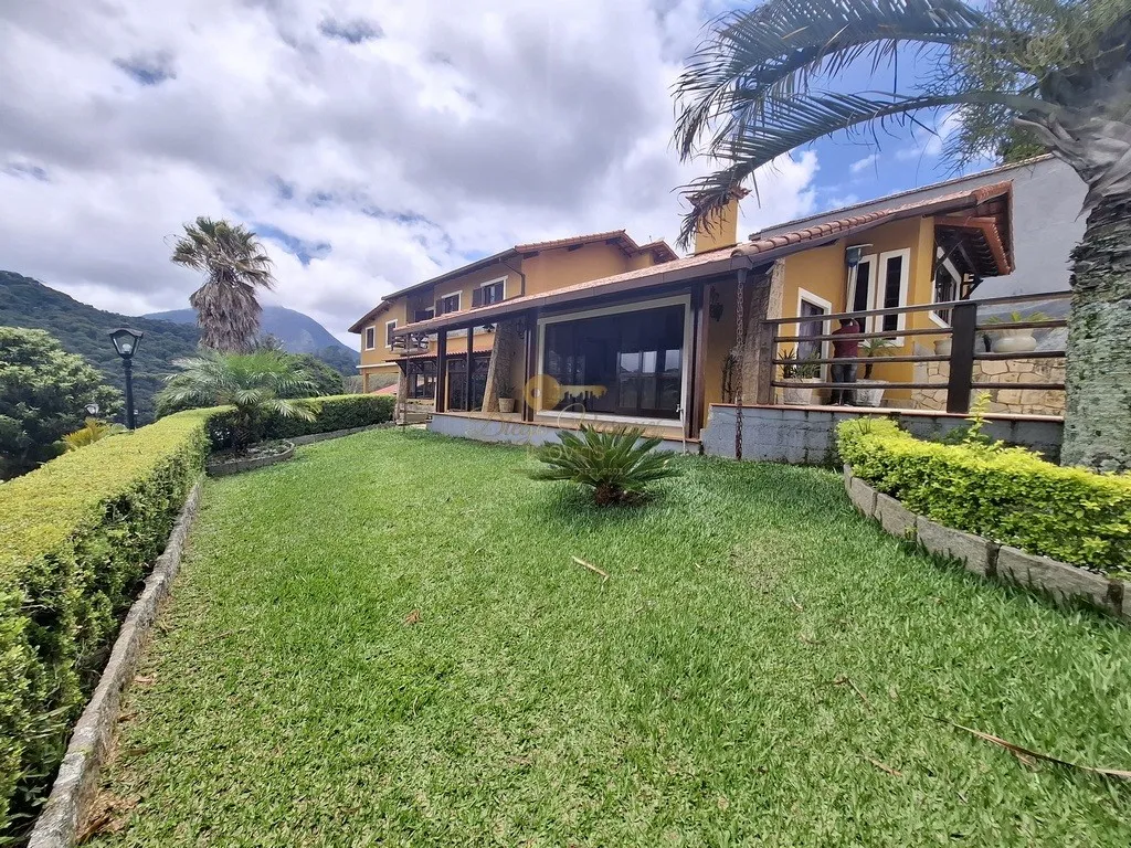 Imagem Casa para Venda em Teresópolis / RJ no bairro Fazendinha