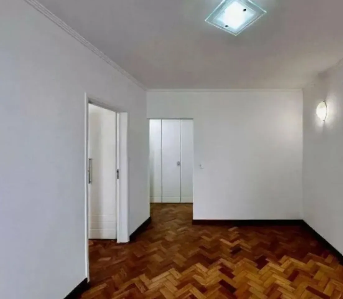 Imagem Cobertura Reformada com Vista Panorâmica, Piscina e 4 Dormitórios no Campo Belo.