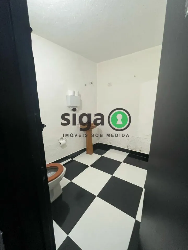 Imagem Galpão/Depósito/Armazém e 4 banheiros à Venda, 830 m²