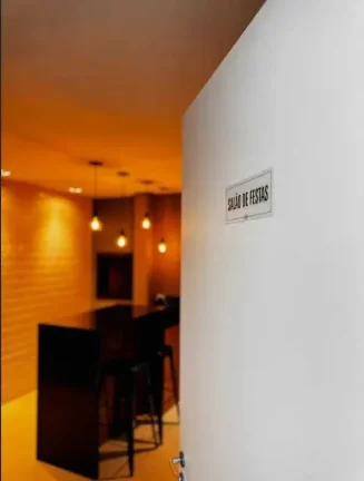 Imagem Apartamento Mobiliado com 2 Dormitórios sendo 1 Suíte na Anita Garibaldi em Joinville - SC