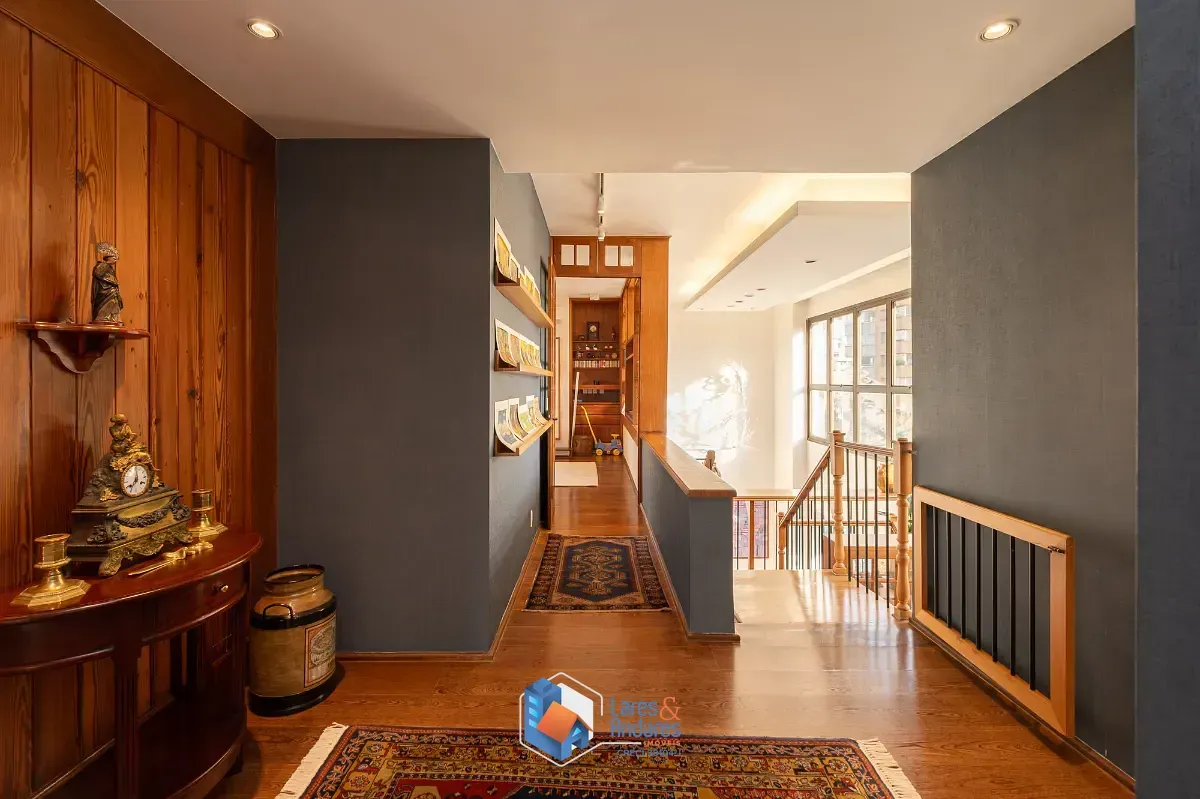 Imagem Duplex para venda e locação em Itaim Bibi com 3 quartos, sendo 3 suítes, 384m²