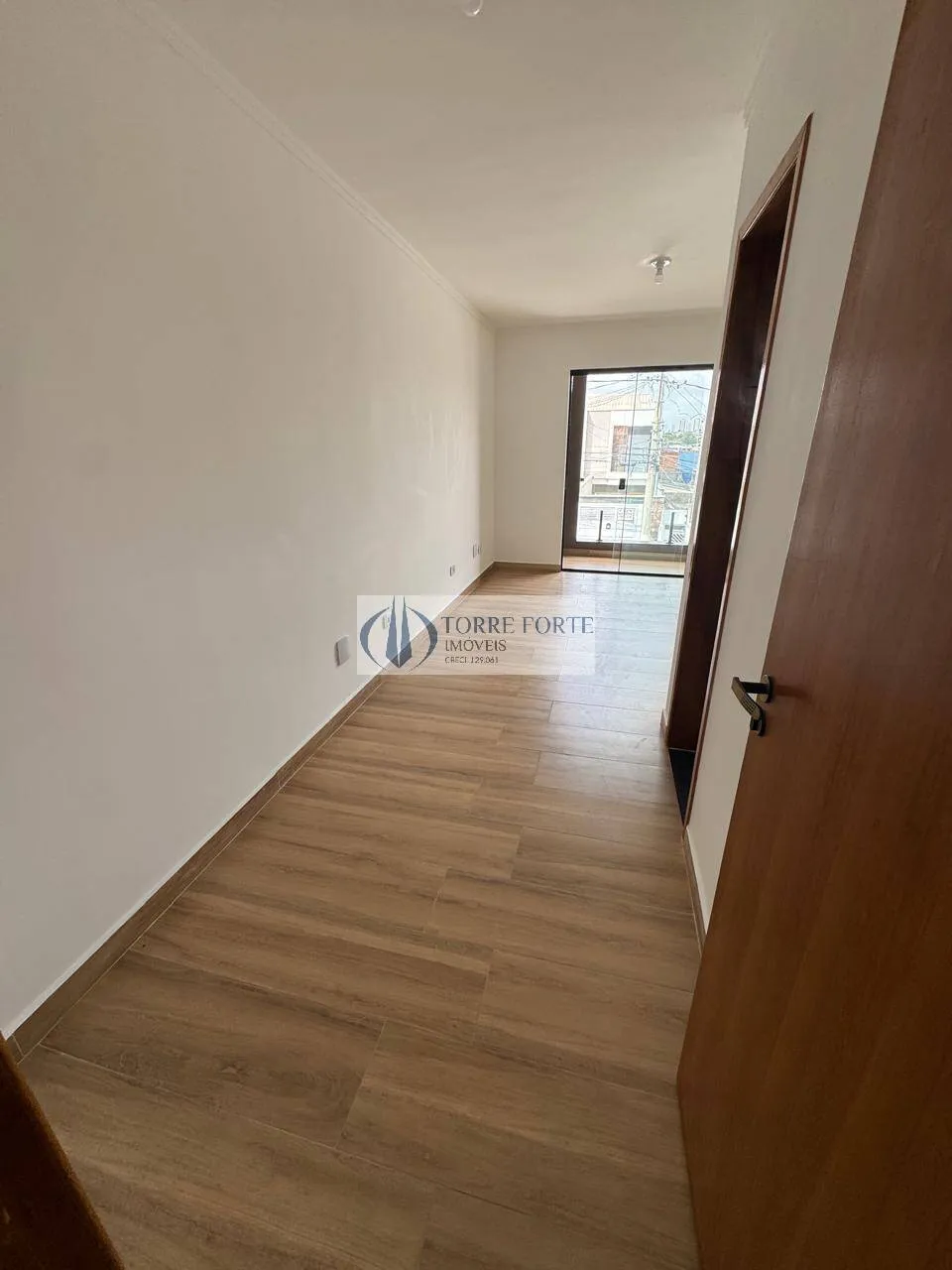 Imagem Lindo sobrado com 2 suites 2 vagas de garagem na Vila Antonieta .