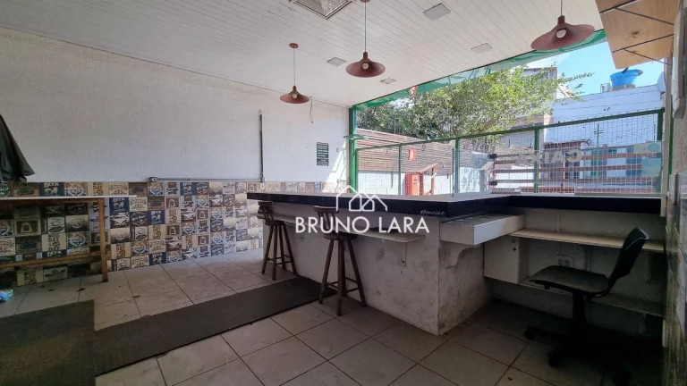 Imagem Área disponível para locação no Centro – Igarapé/MG.