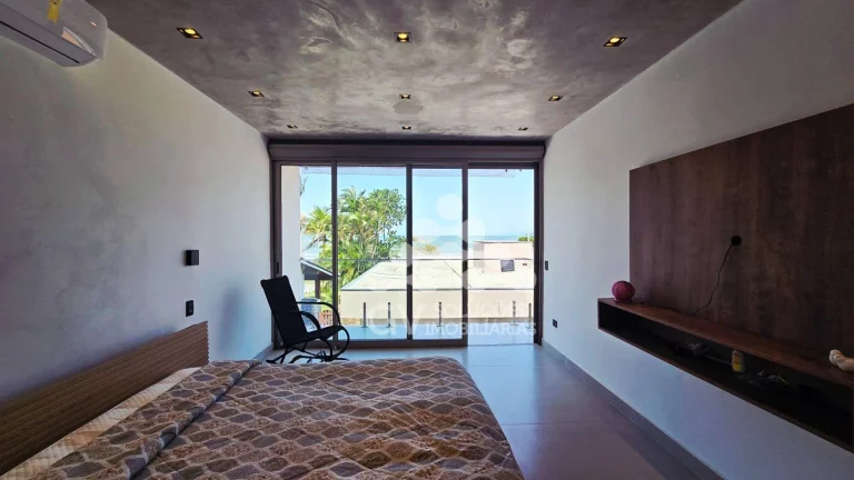 Imagem Casa com 5 quartos à venda, por R$ 5.500.000 - Condomínio Lagoinha - Ubatuba/SP