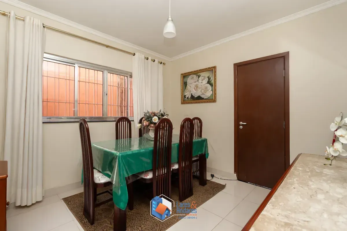 Imagem Casa para venda em Vila Marari com 3 quartos, sendo 1 suíte, 190m²