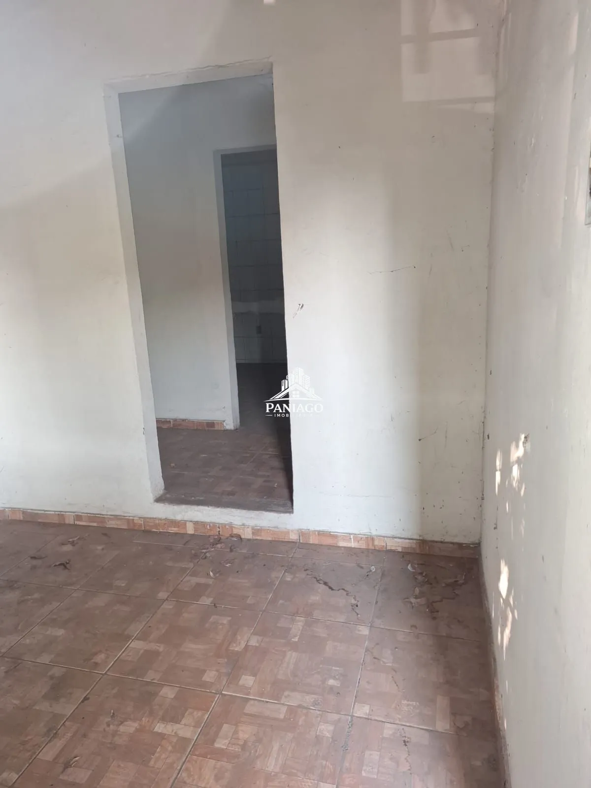 Imagem Casa Quintal, Espaço Externo, Localizada no Bairro Areão, Próxima à Região Centr