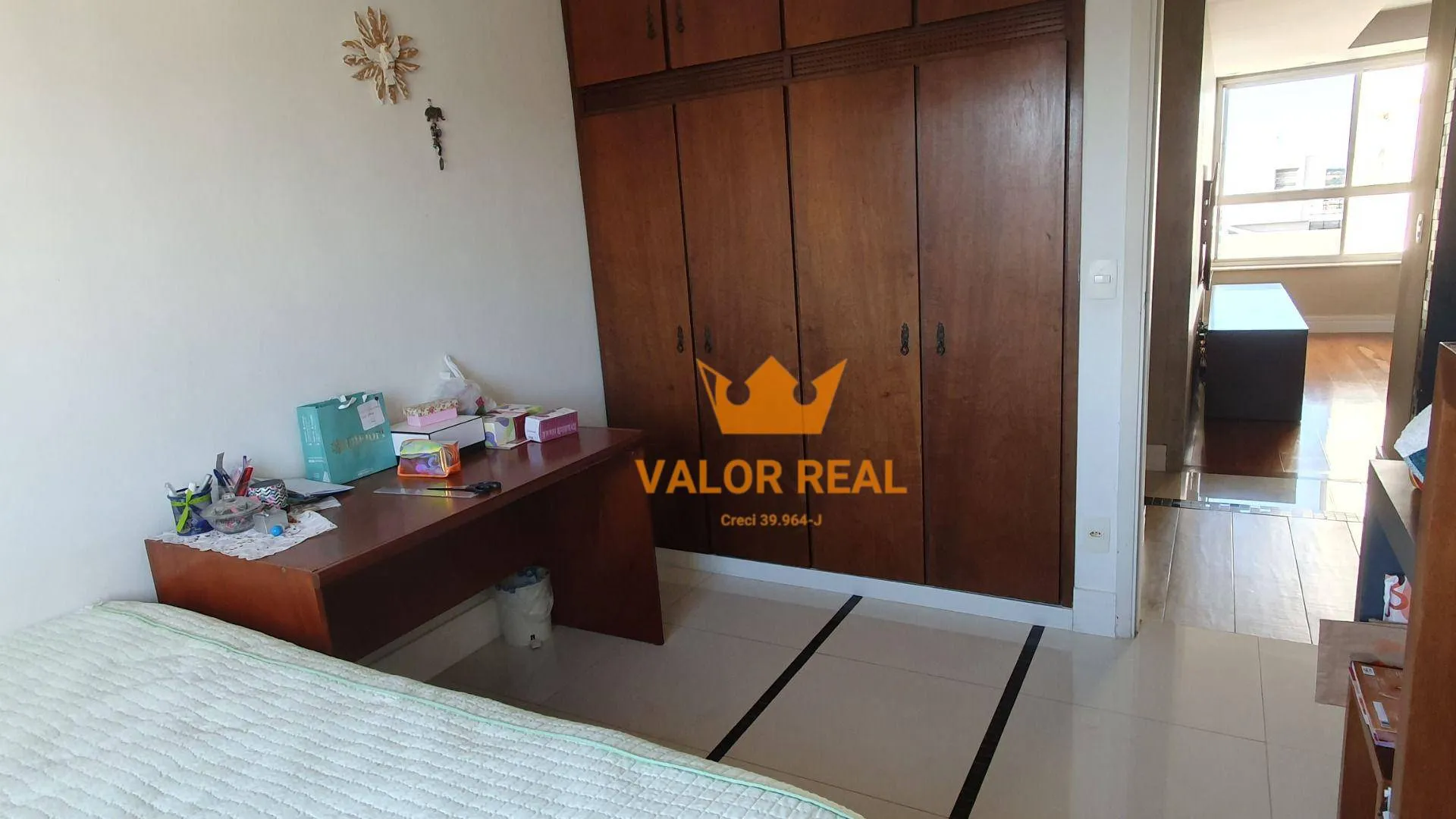 Imagem Apartamento 271 m2, 3 Dorm, 1 Suite, R$ 1.270 mil. Oportunidade. 14o. andar, vista panorâmica. Aceita Financto.