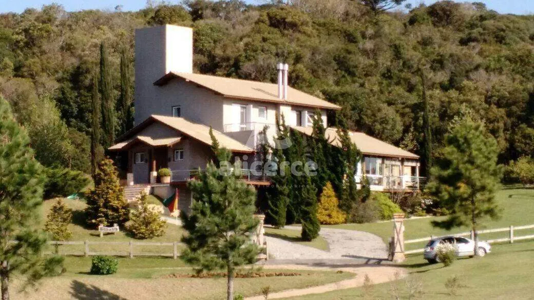 Imagem Terreno rural de 2.692m²,natureza, tranquilidade, segurança e uma estrutura em Condomínio com Lagos, Cachoeira e Estrutura Completa em Rancho Queimado