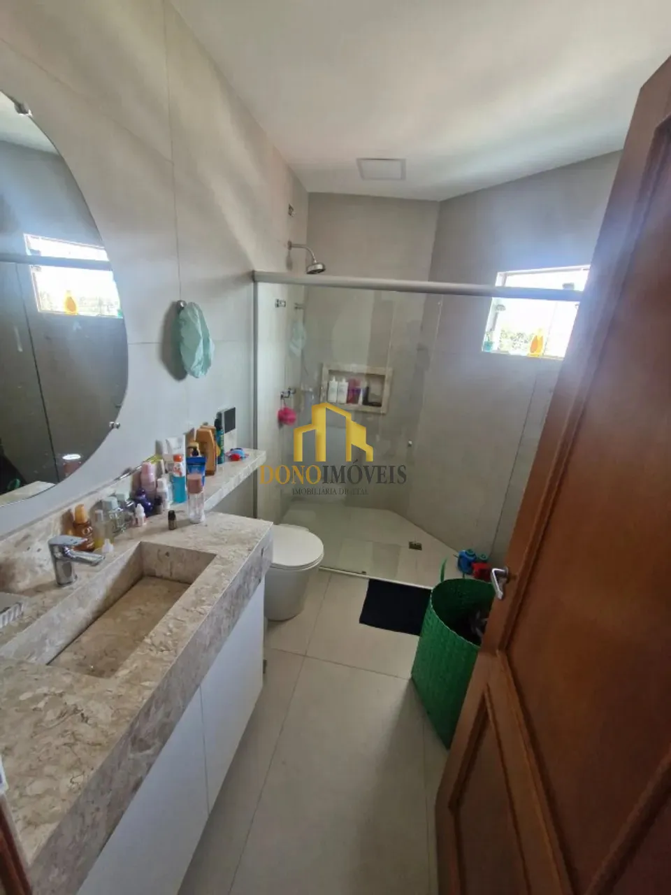 Imagem Sobrado 190 m² em Rudge Ramos | 3 Suítes | 5 Vagas