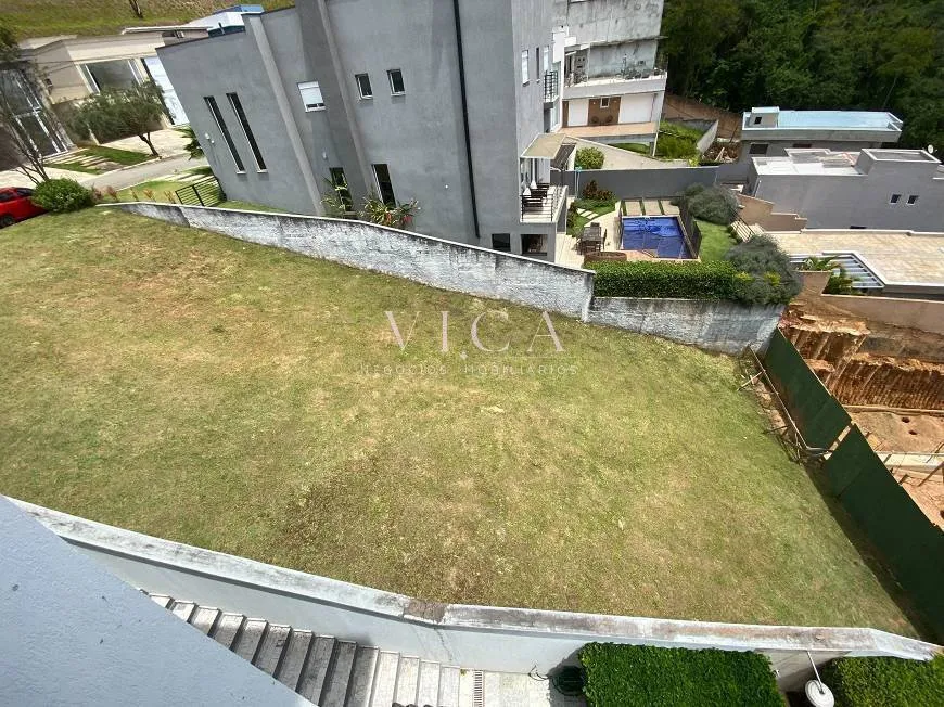 Imagem Terreno em declive para venda 404m² - por R$ 980.000,00 - Alphaville/SP