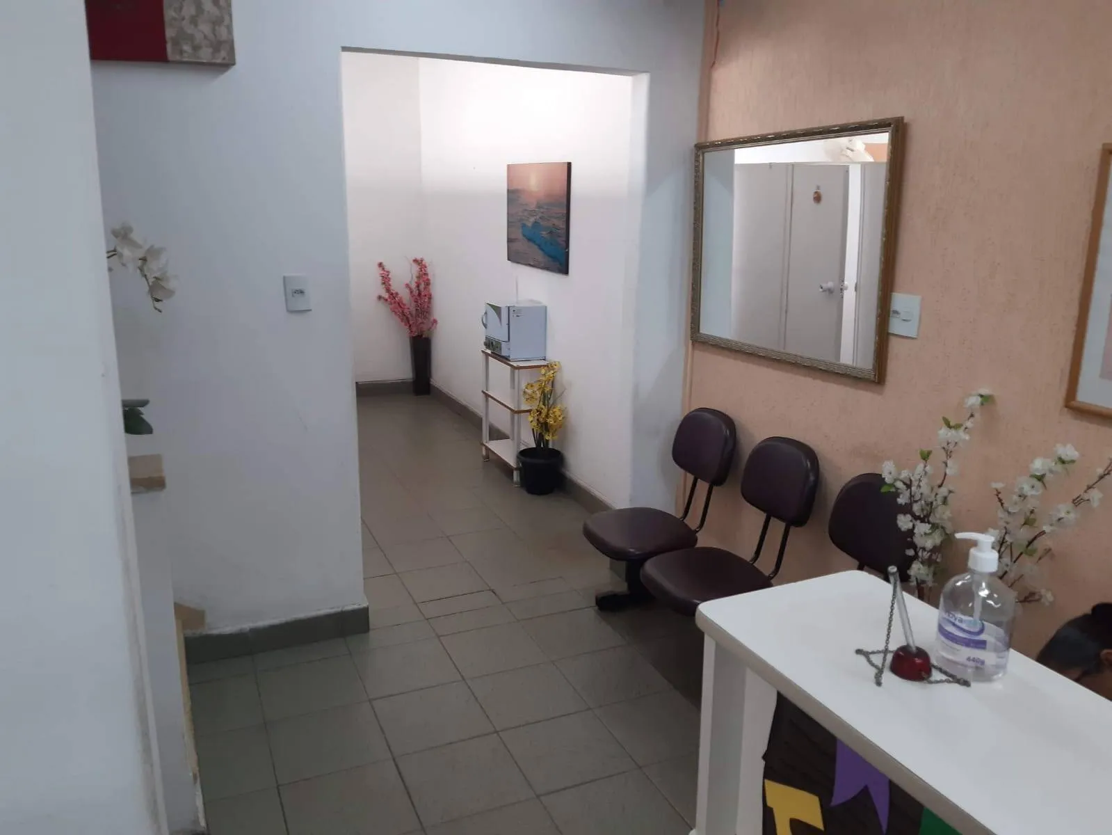 Imagem Locação Sobrado Comercial Pinheiros - 250M², 6 Salas, 8 Vagas, Varanda.