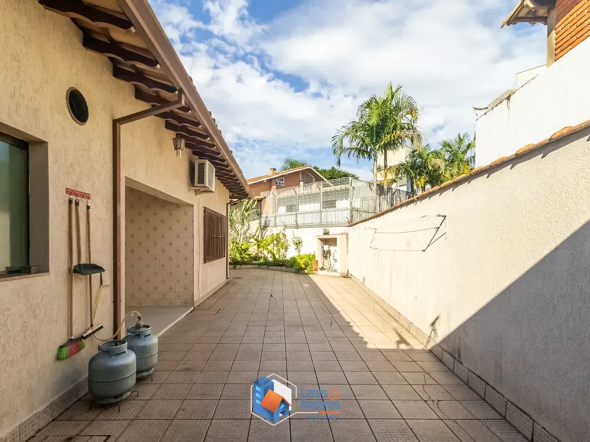 Imagem Casa para venda e locação em Alto de Pinheiros com 3 quartos, sendo 3 suítes, 245m²