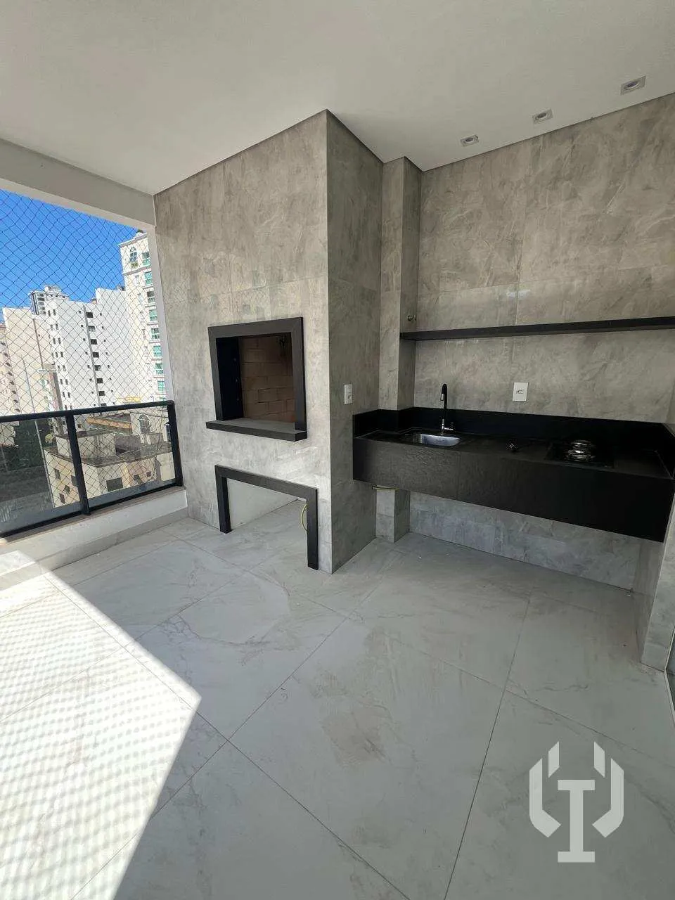 Imagem Apartamento para alugar em Itapema, com 3 quartos, 120m2