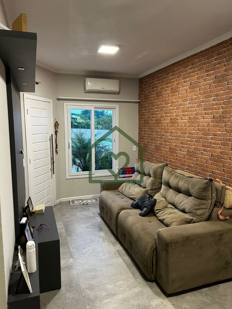 Imagem CASA TÉRREA à venda em Lomba do Pinheiro, Porto Alegre

Imóvel com 2 quartos, living para 2 ambie...