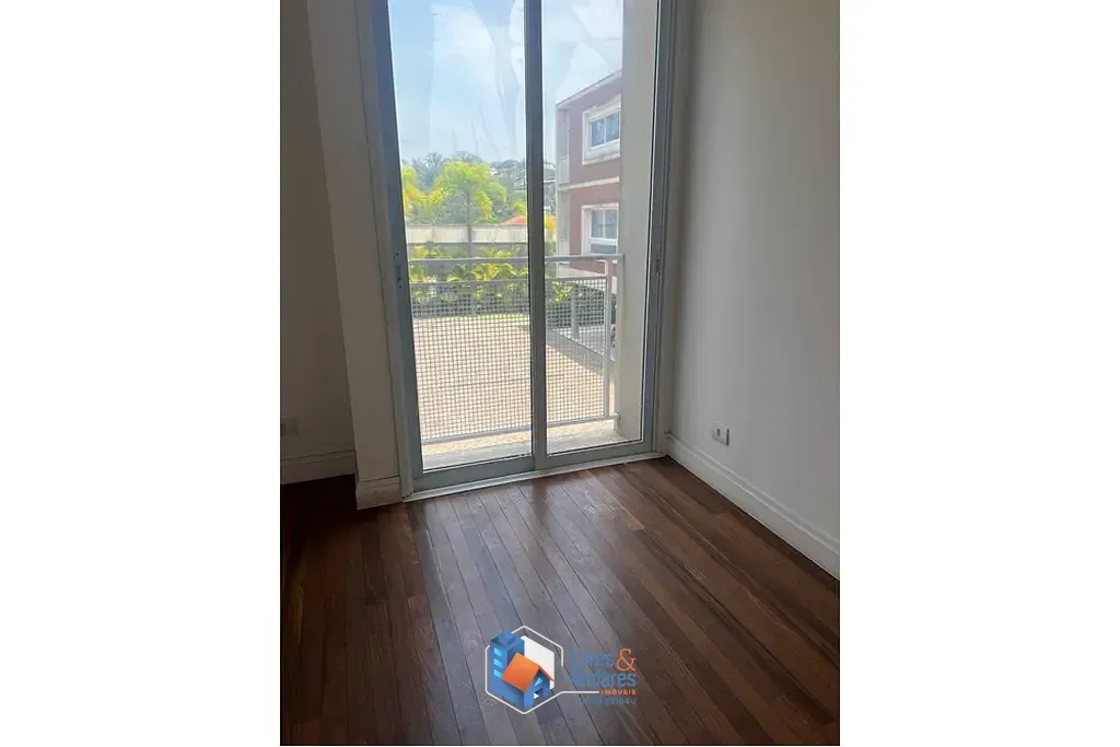 Foto do imóvel Casa em Condomínio à venda 4 Quartos 4 Suites 3 Vagas 320M² Real Parque São Paulo - SP em Rua Joaquim Cândido de Azevedo Marques