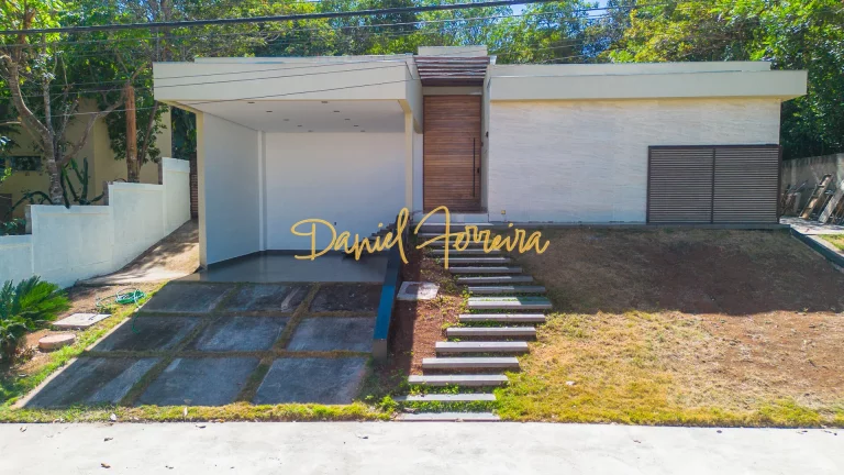 Casa com 3 suítes + escritório e 2 vagas