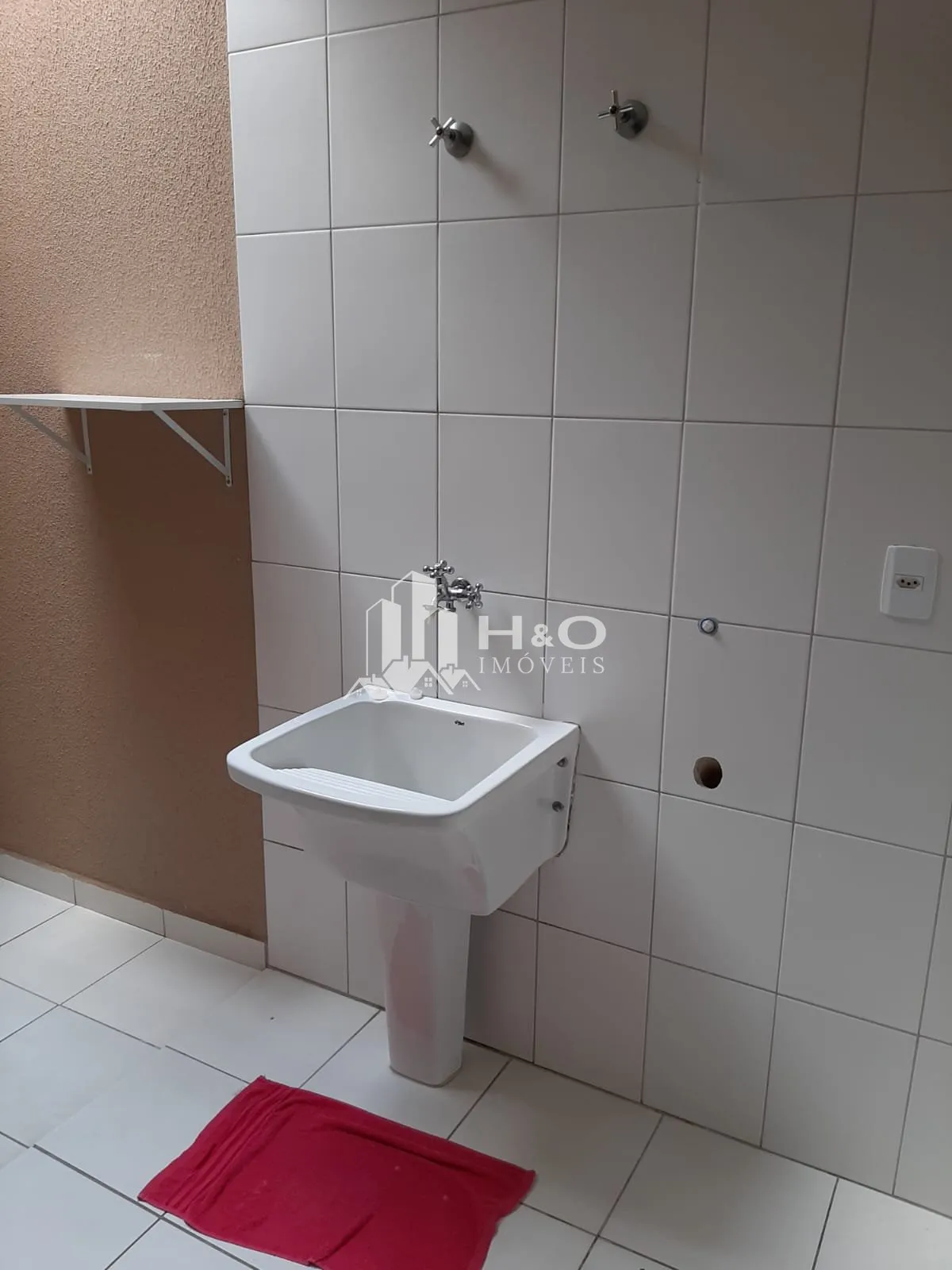 Imagem Oportunidade, Excelente Sobrado em Condomínio Fechado na Zona Leste - Próximo ao Metrô Patriarca.