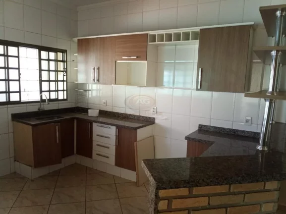 Imagem VENDO CASAS PARA PONTO COMERCIAL EM LOCALIZAÇÃO ESTRATÉGICA