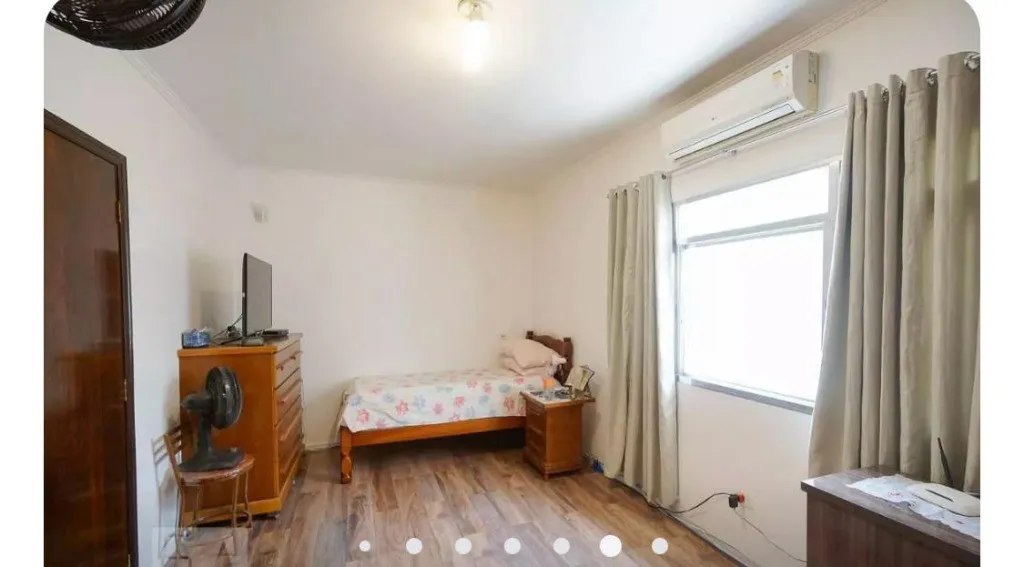 Imagem Casa à venda em São Paulo-SP, Canindé: 5 quartos, 2 banheiros, 2 vagas, 230m²! Confira já!