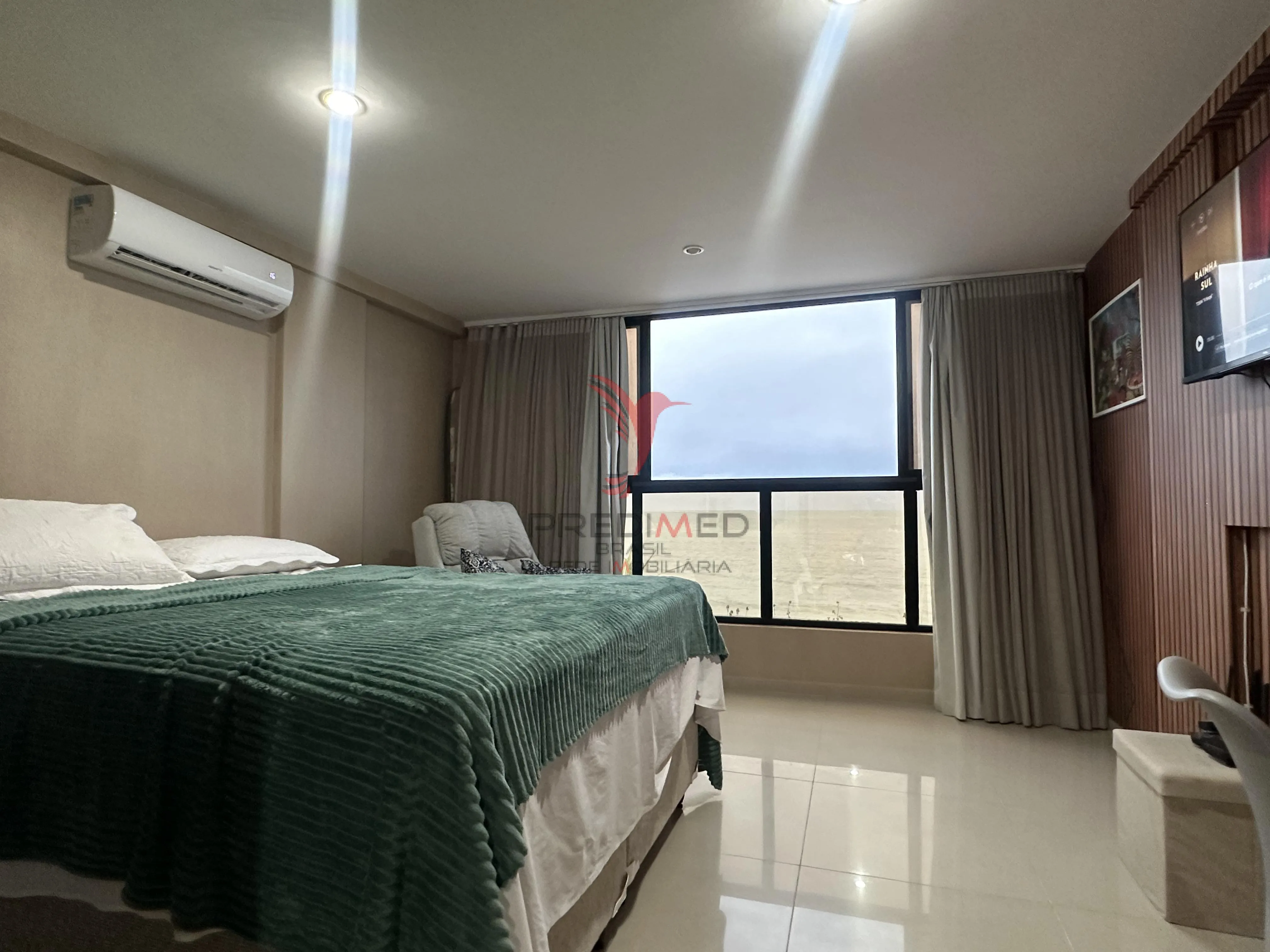 Imagem Vende-se flat na beira-mar do Bessa, vista definitiva, pronto para rentabilizar