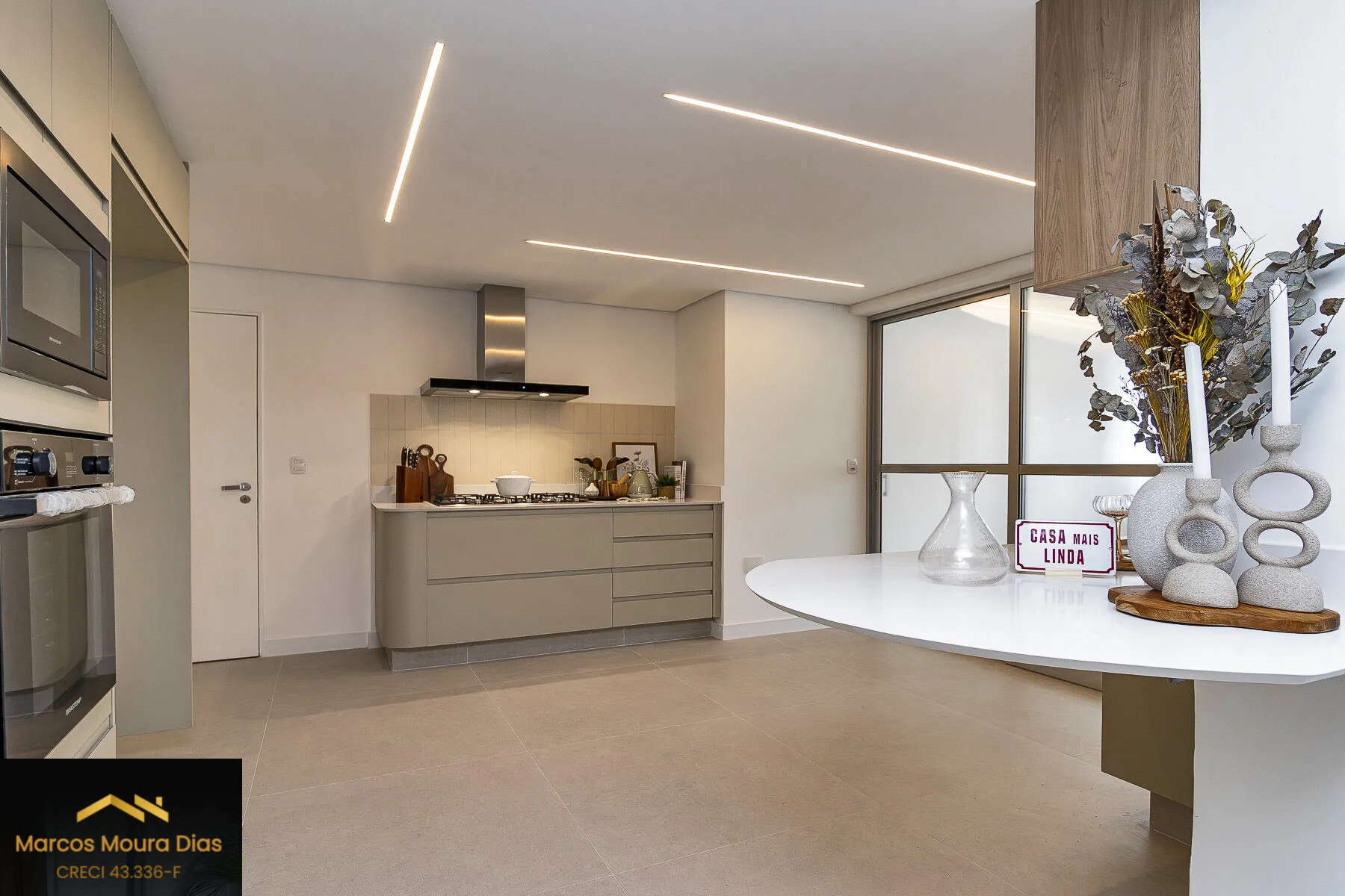 Imagem Apartamento Alto Padrão 3 suítes,167m2 ,reformado, 2 vagas, Alameda Sarutaiá