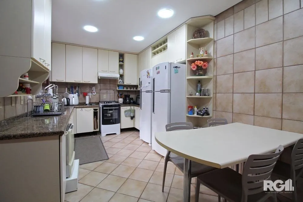 Imagem CASA 4 DORMITÓRIOS A VENDA, NA CHÁCARA DAS PEDRAS .