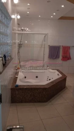 Imagem casa com 4 dormitórios dentro de condomínio