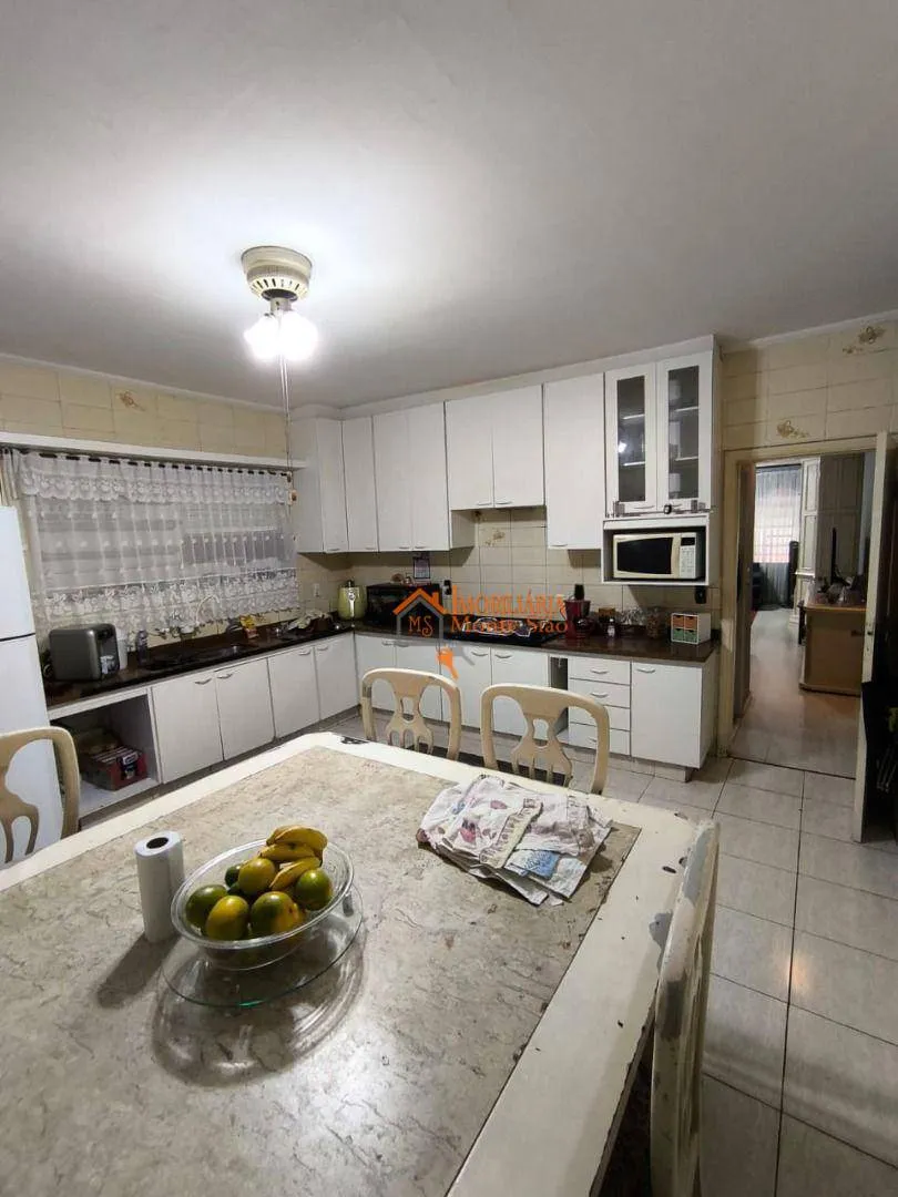Imagem Sobrado com 3 dormitórios à venda, 171 m² por R$ 849.000,00 - Jardim Santa Mena - Guarulhos/SP