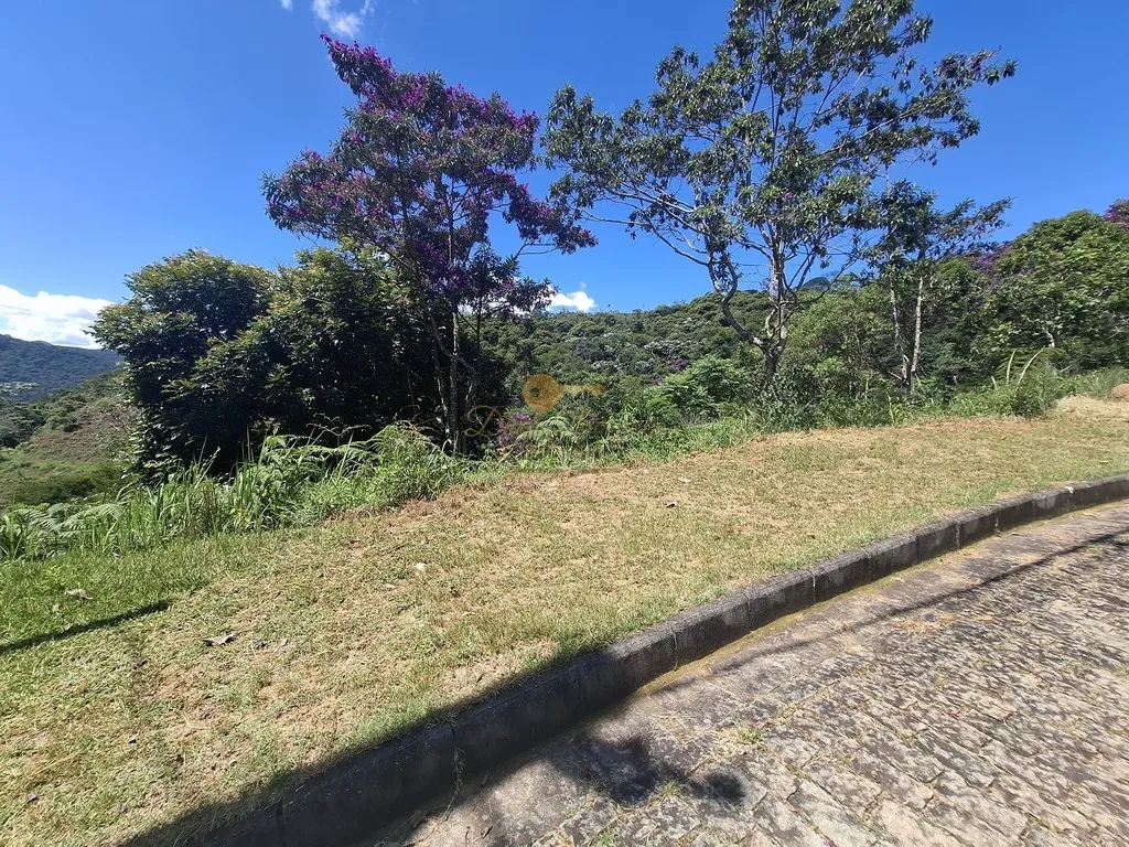 Imagem Terreno em Condomínio para Venda em Teresópolis / RJ no bairro Vargem Grande