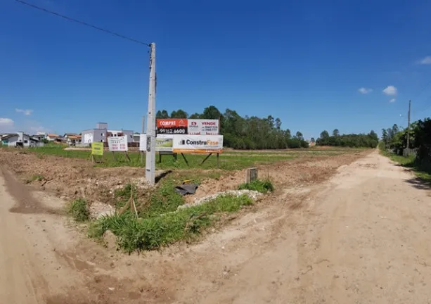 Imagem Apartamento com 2 Quartos à Venda, 46 m²em São Defende - Criciúma