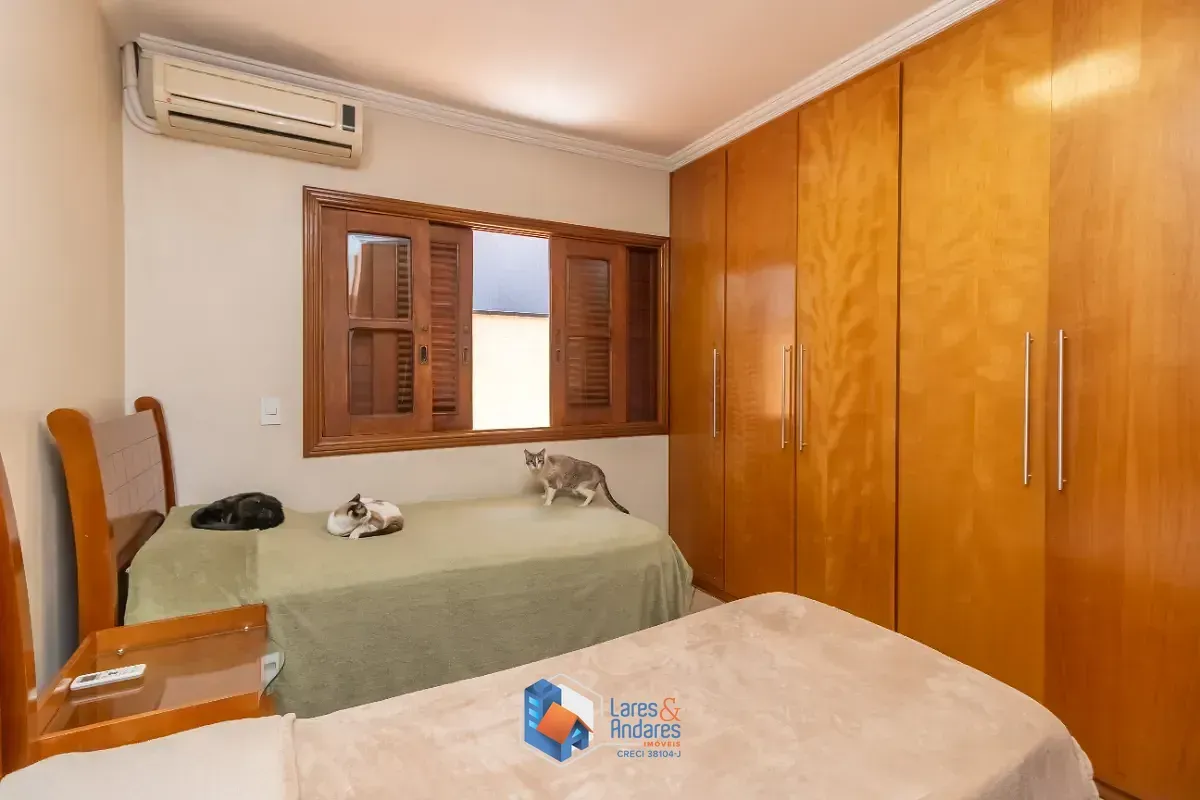 Imagem Casa para venda em Jardim São José (Zona Norte) com 4 quartos, sendo 2 suítes, 202m²