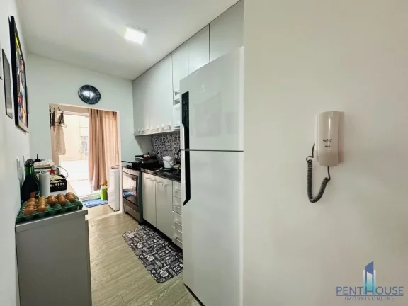 Imagem Apartamento com Terraço para Venda em Balneário Camboriú, CENTRO, 2 dormitórios, 1 banheiro, 1 vaga