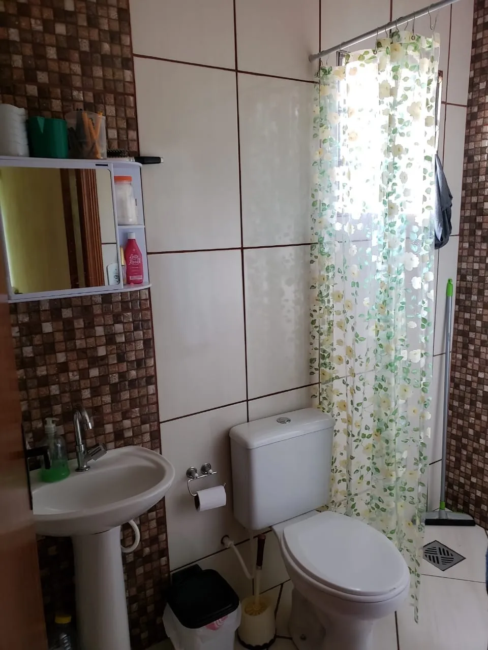 Imagem Casa à venda 2 Quartos, 1 Suite, 5 Vagas, 138M², Pedrinha, Guaratinguetá - SP