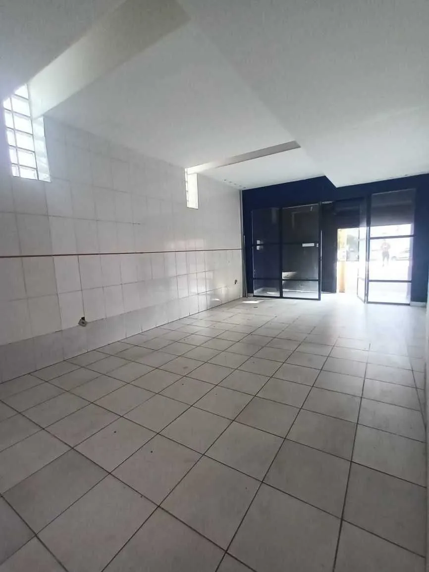 Imagem LOJA DE FRENTE BAIRRO INDEPENDÊNCIA / MOINHOS DE VENTO