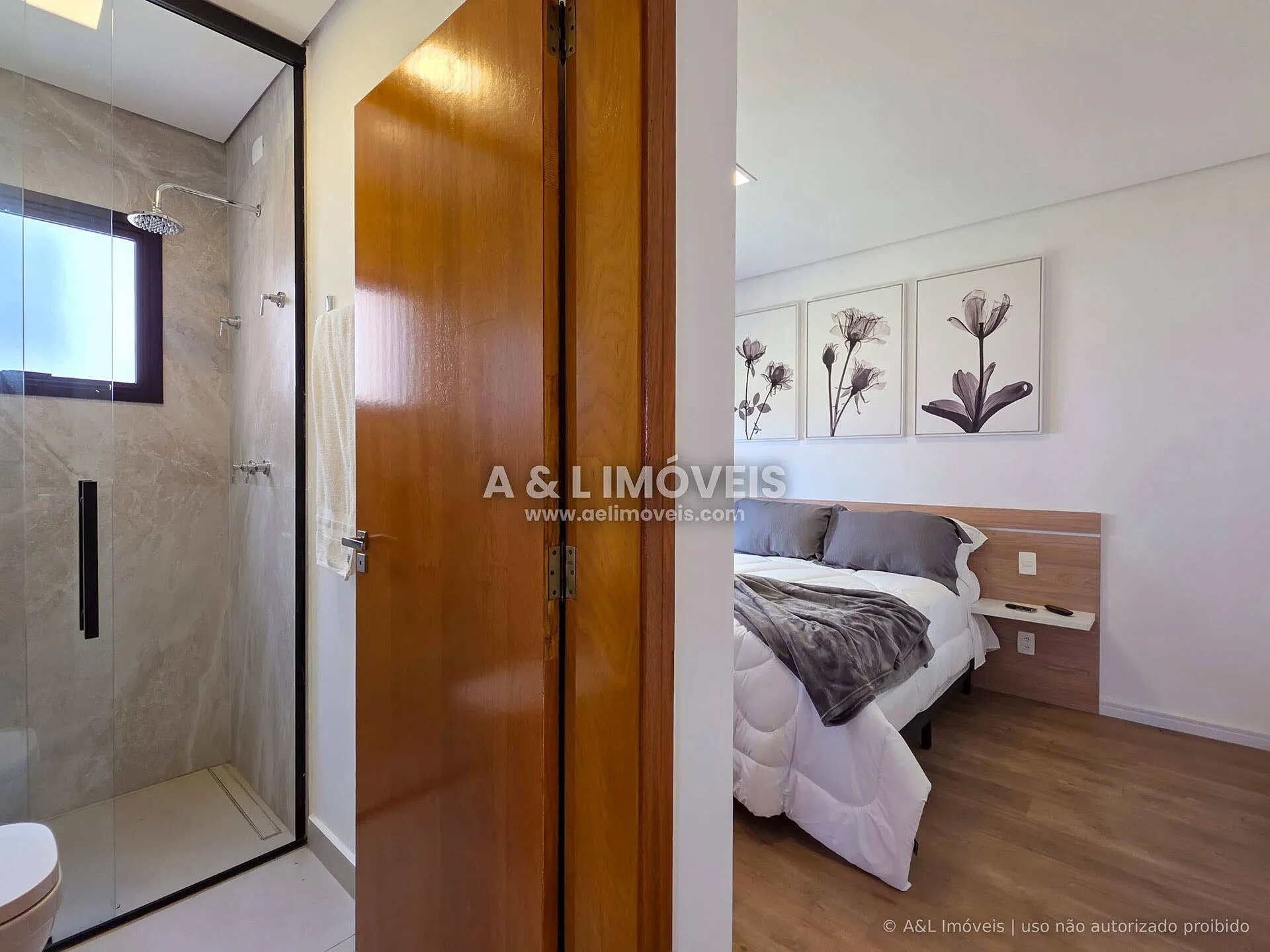 Imagem Casa em Campos do Jordão | 4 Suítes, Porteira Fechada e Vista para o Vale