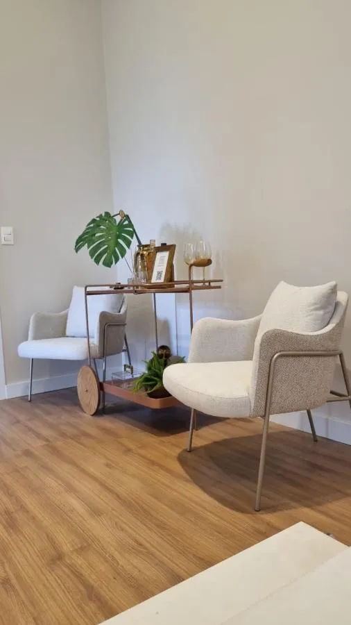 Imagem Casa em Condomínio para Venda em Areal / RJ no bairro Fazenda Velha
