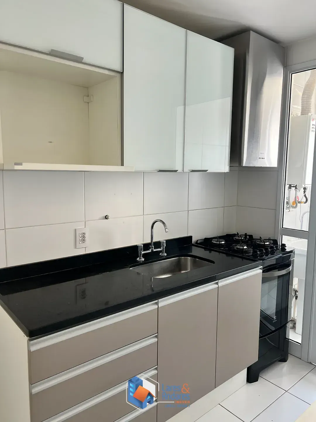 Imagem Apartamento para venda em Vila Anastácio com 2 quartos, sendo 1 suíte, 70m²