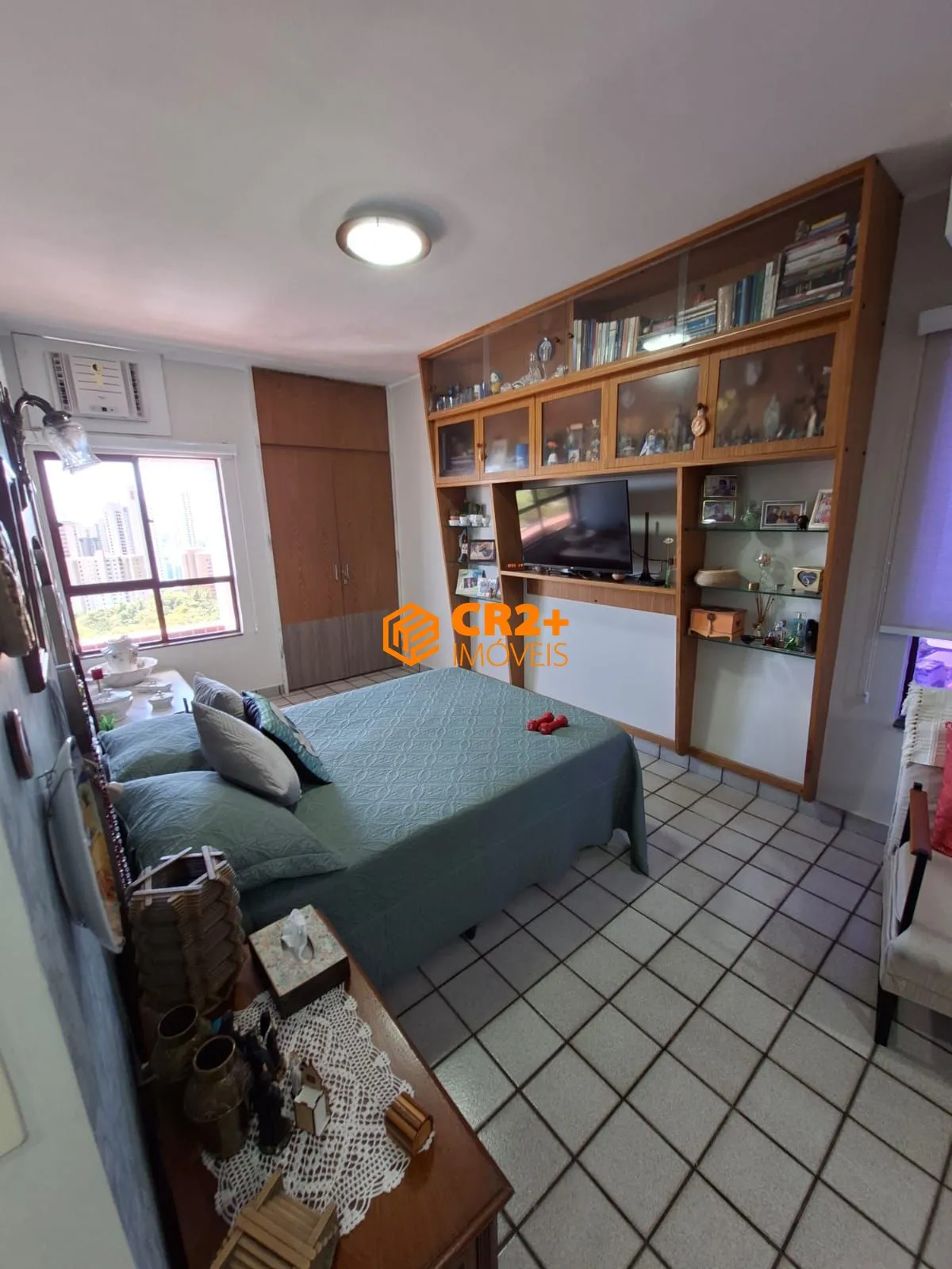 Imagem Vendo apartamento na Jaqueira, andar alto!