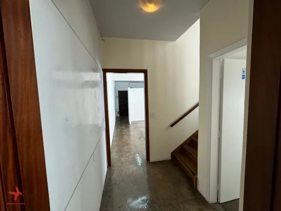 Imagem Imperdível Sobrado Comercial na Vila Madalena - São Paulo-SP: 7 Quartos, 2 Salas, 3 Banheiros, 3 Vagas, 170m. Venha Conferir!