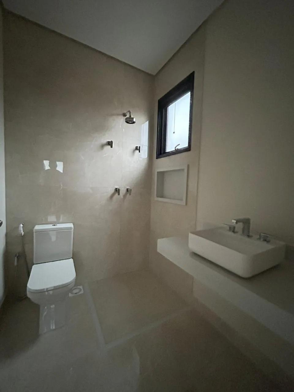 Imagem Sobrado de 522m², Localizado no Residencial Burle Marx - Alphaville Santana de Parnaíba - SP!