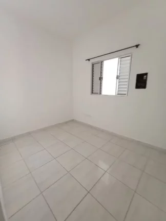 Imagem Oportunidade única! Casa com 2 quartos, totalmente reformada, em bairro nobre, perto de tudo que você precisa. Não perca essa chance! á venda na Imobiliaria Consulte Imoveis.