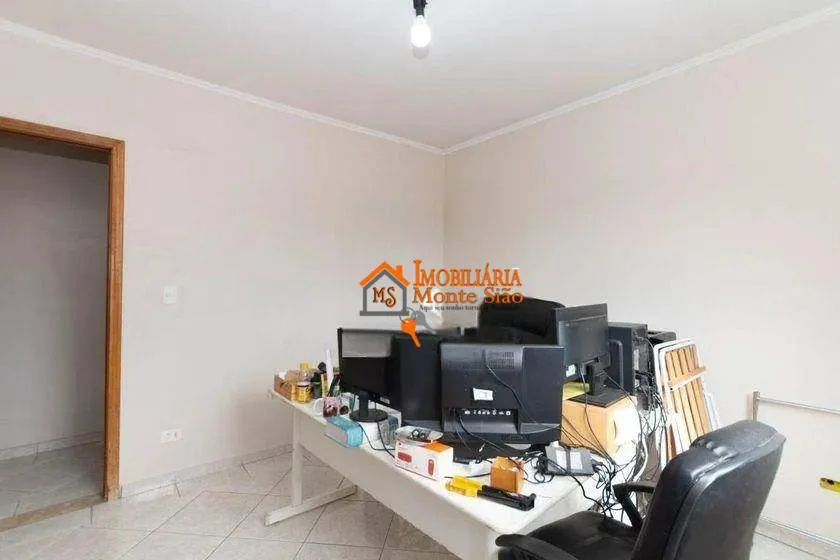 Imagem Sobrado com 3 dormitórios à venda, 200 m² por R$ 1.100.000,00 - Cocaia - Guarulhos/SP