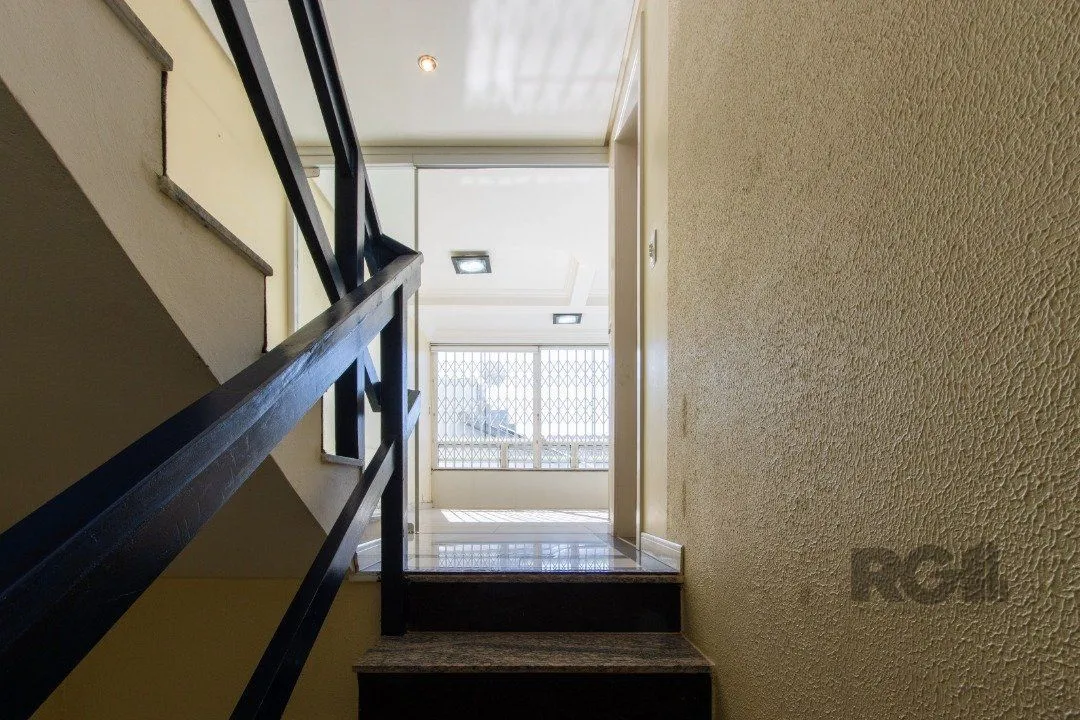 Imagem Casa Condominio para Venda - 159.05m², 3 dormitórios, sendo 1 suites, 2 vagas - Cavalhada