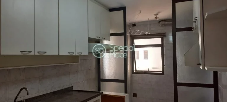 Imagem 81 metros 3 dormitórios 1 suíte dormitório e banheiro de empregada 2 banheiros 2 vagas Apartament...