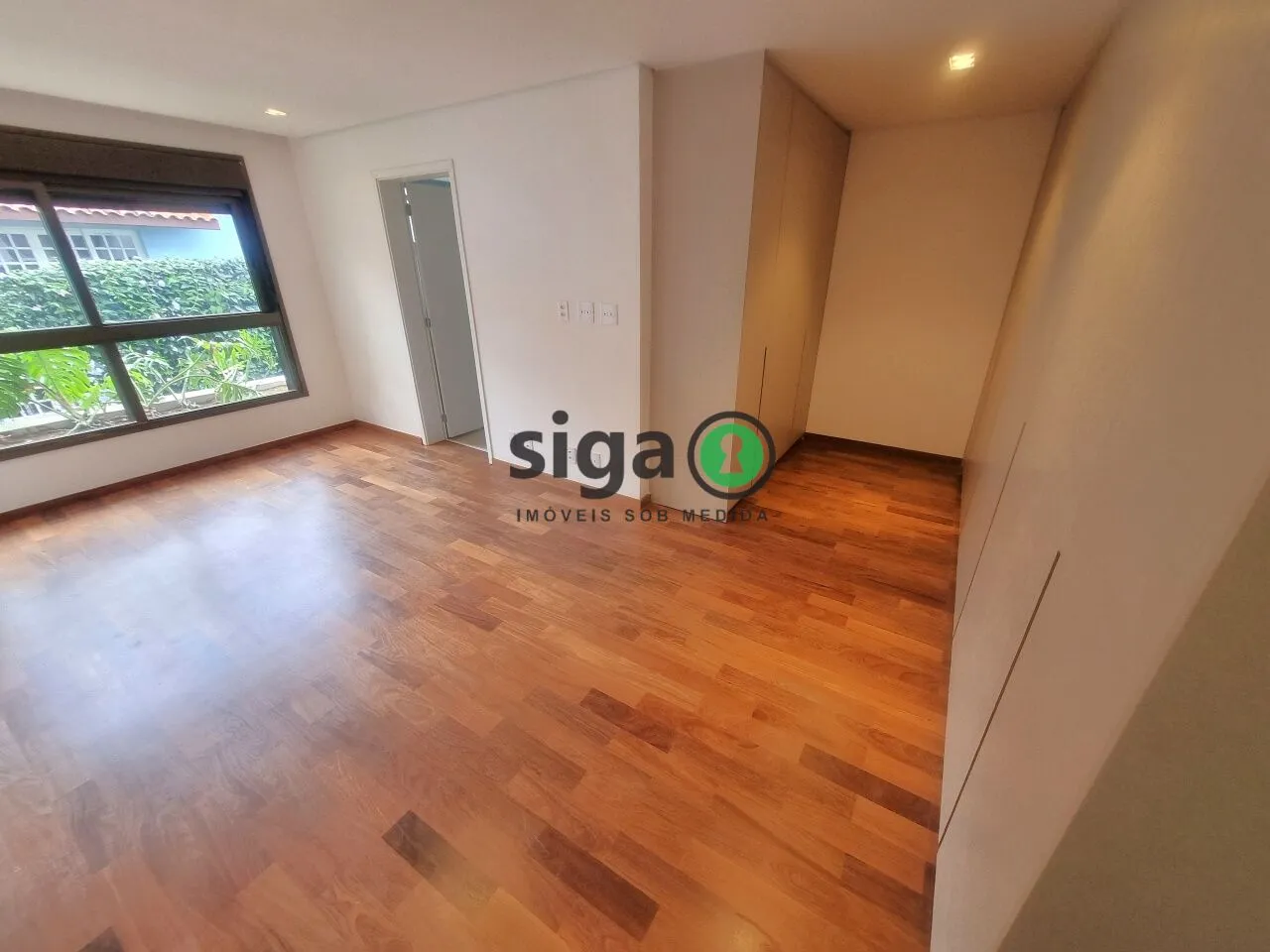 Imagem Casa em Condomínio a venda com 4 Quartos no Alto da Boa Vista.
