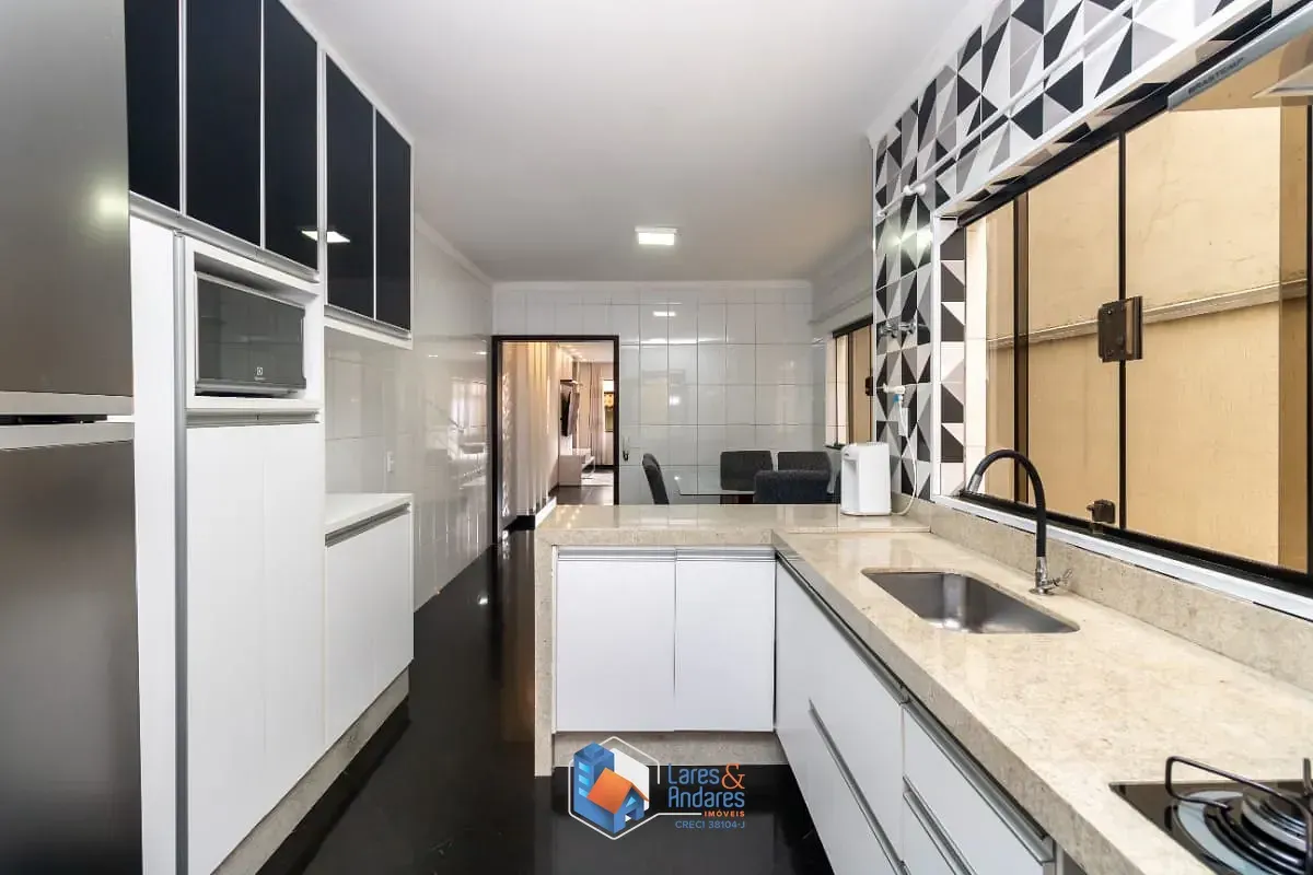 Imagem Sobrado para venda em Vila Ivg com 3 quartos, sendo 1 suíte, 125m²