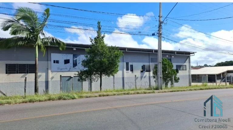 Imagem Barracões em terreno de 7.550 m² no Santa Cândida em Curitiba -PR