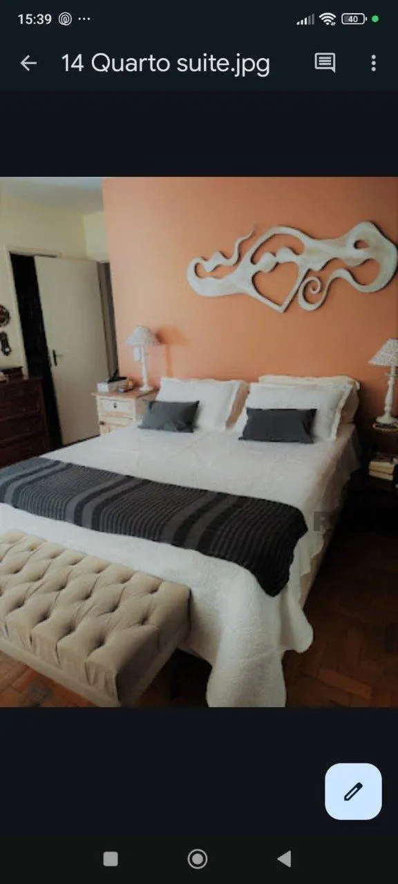 Imagem Apartamento de 130 m2,com 3 dormitórios e suíte, no bairro Jardim Botânico.